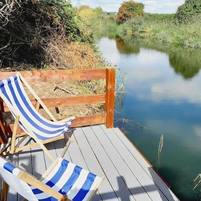 Riverside Escape Iden Rye Villa Ngoại thất bức ảnh