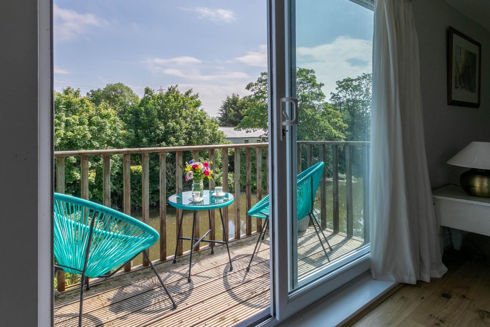 Riverside Escape Iden Rye Villa Ngoại thất bức ảnh