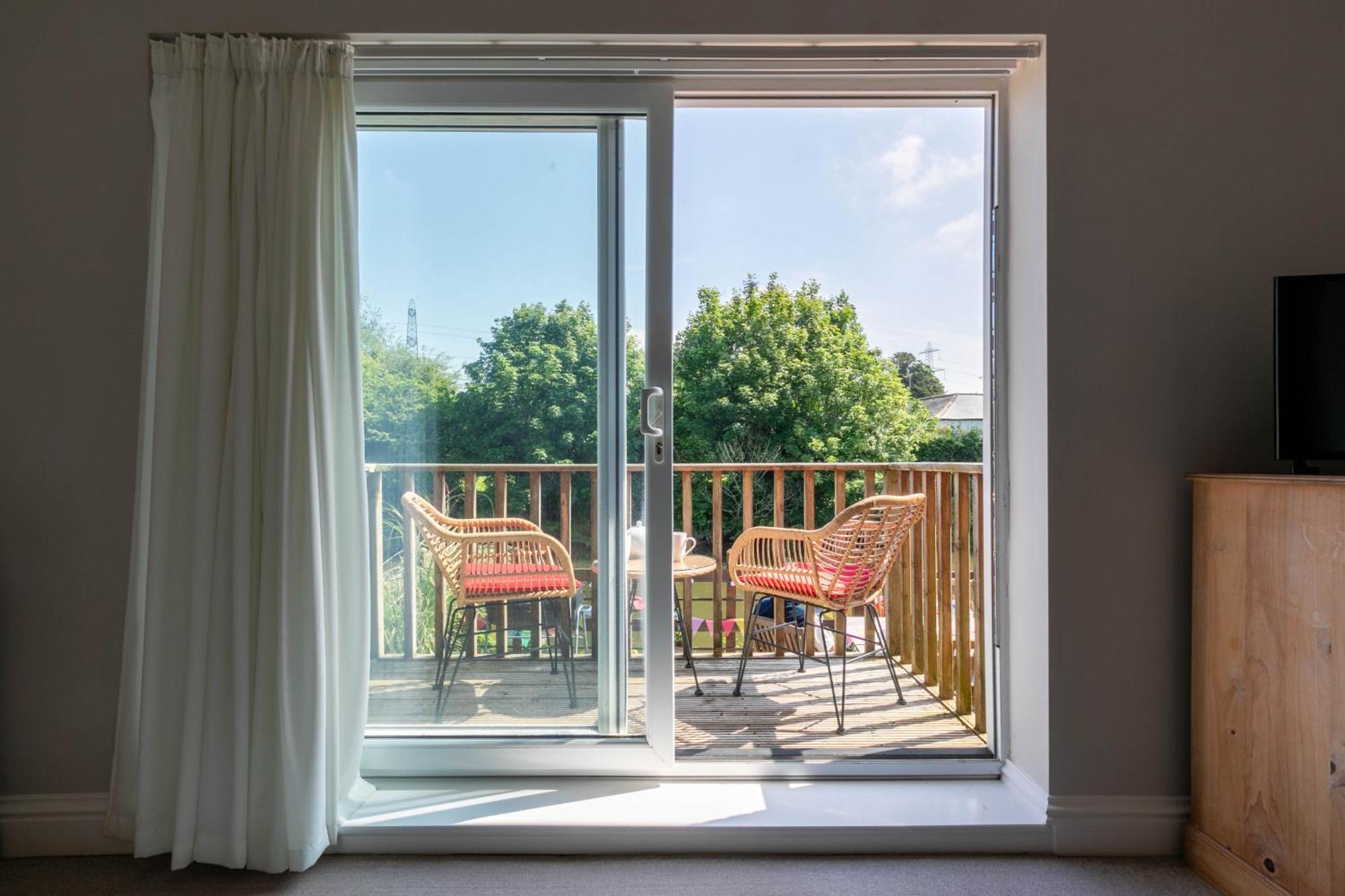 Riverside Escape Iden Rye Villa Ngoại thất bức ảnh