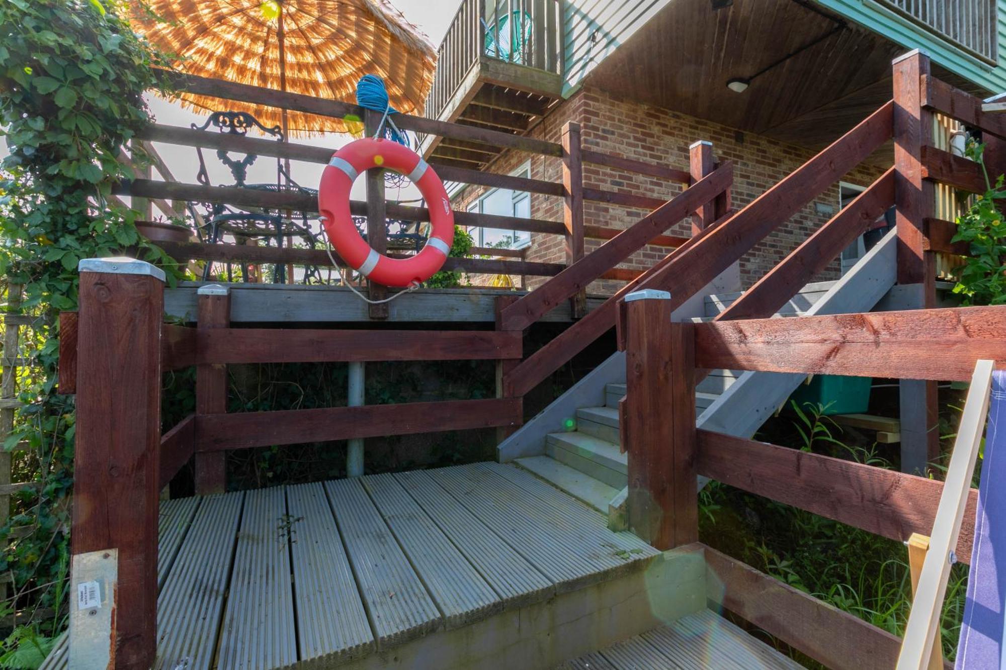 Riverside Escape Iden Rye Villa Ngoại thất bức ảnh