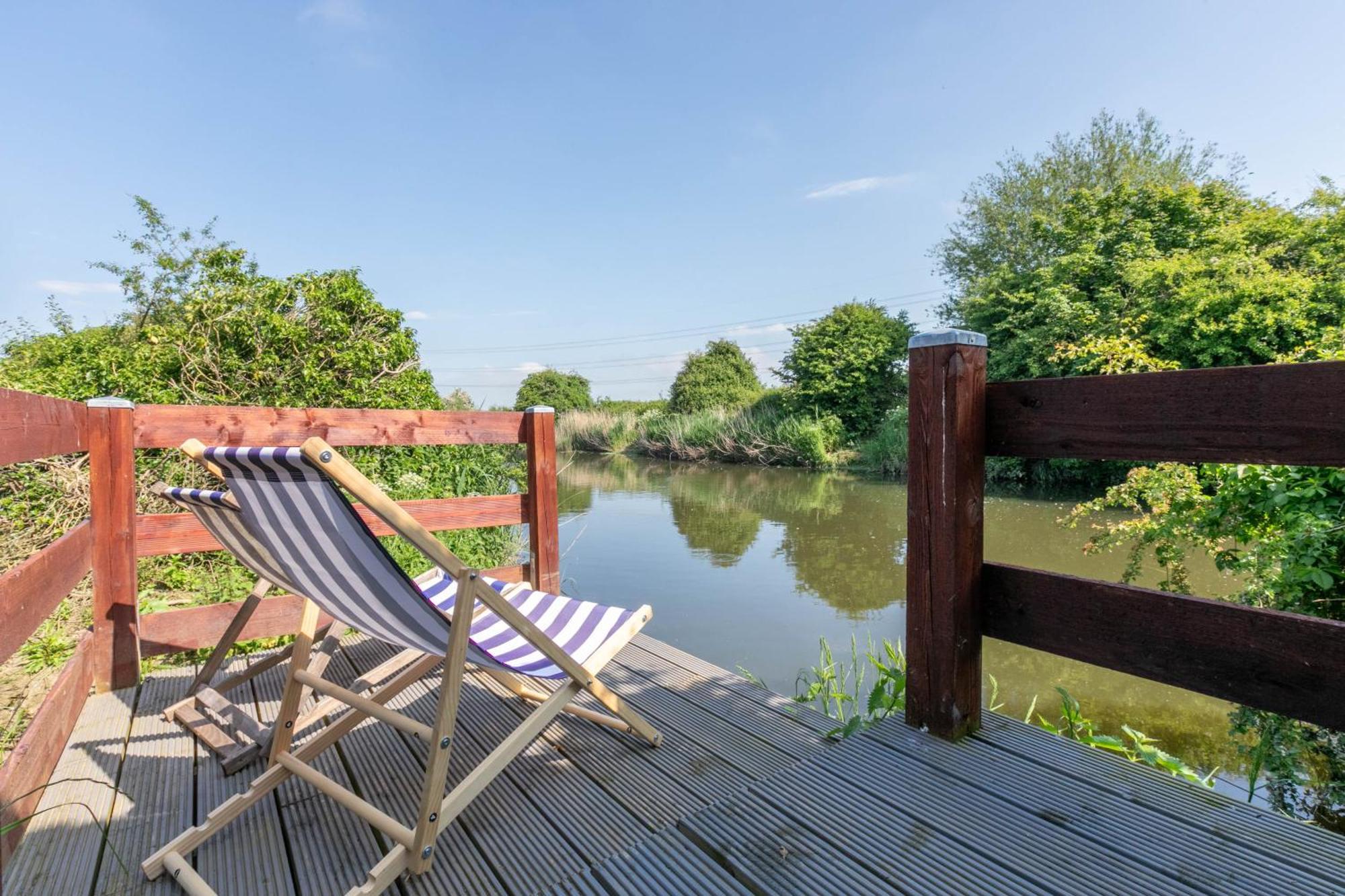 Riverside Escape Iden Rye Villa Ngoại thất bức ảnh